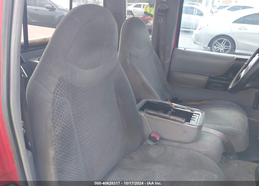 1998 FORD RANGER SUPER CAB VIN: 1FTYR14U2WPB03559