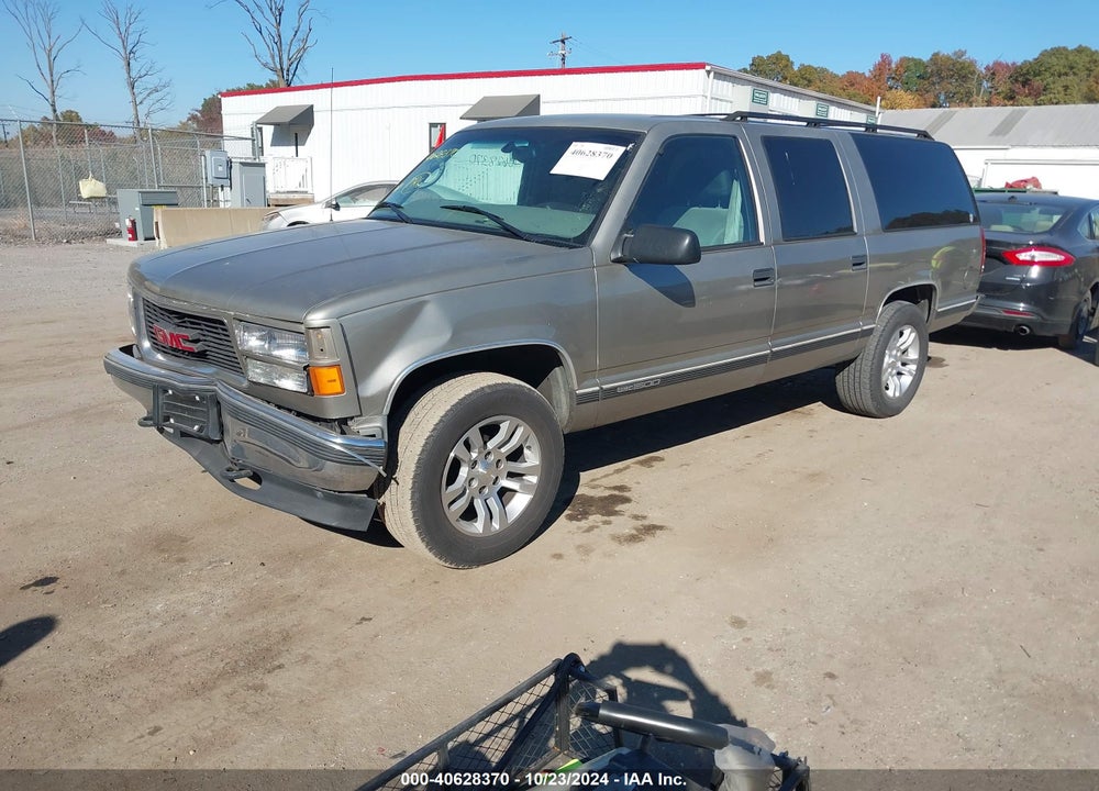 1999 GMC SUBURBAN 1500 SL VIN: 1GKFK16R6XJ779834
