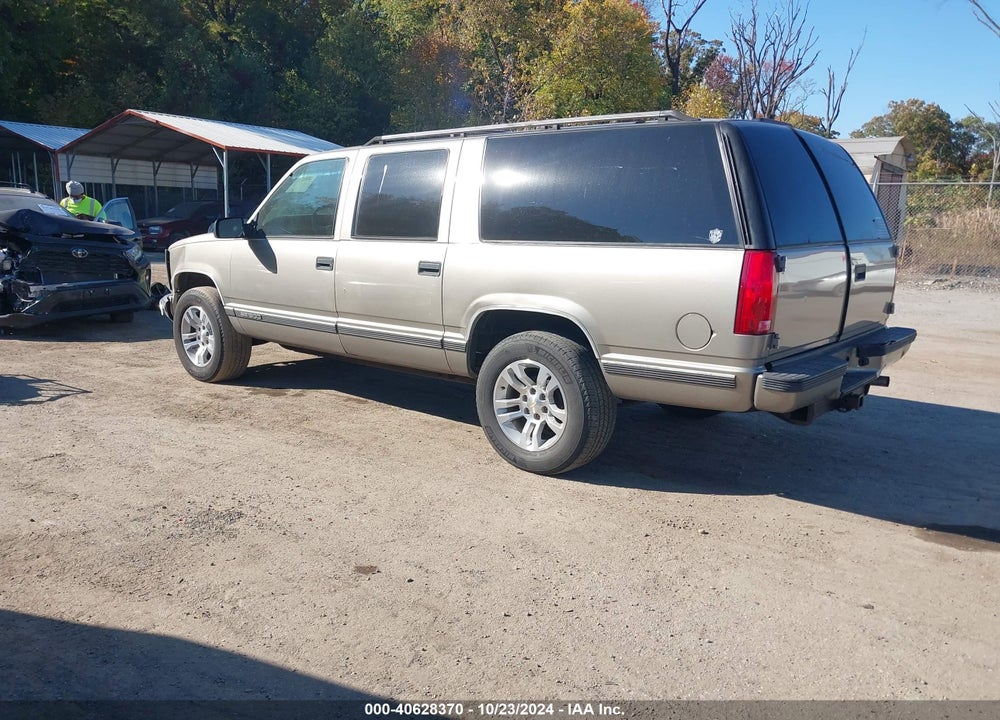 1999 GMC SUBURBAN 1500 SL VIN: 1GKFK16R6XJ779834