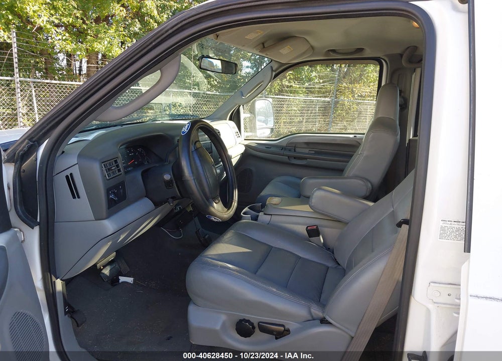 2004 FORD F-350 LARIAT/XL/XLT VIN: 1FTWW33P34EB05823