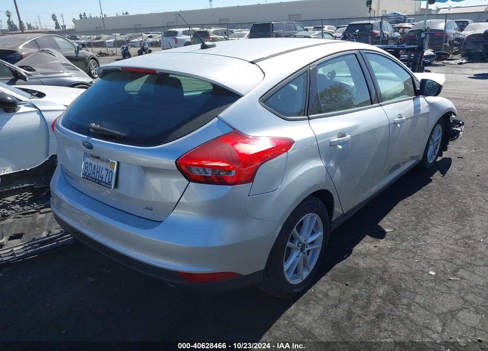 2018 FORD FOCUS SE VIN: 1FADP3K23JL273369