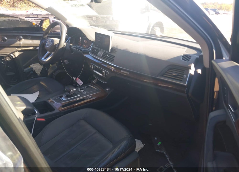 2018 AUDI Q5 2.0T PREMIUM/2.0T TECH PREMIUM VIN: WA1BNAFY4J2065656