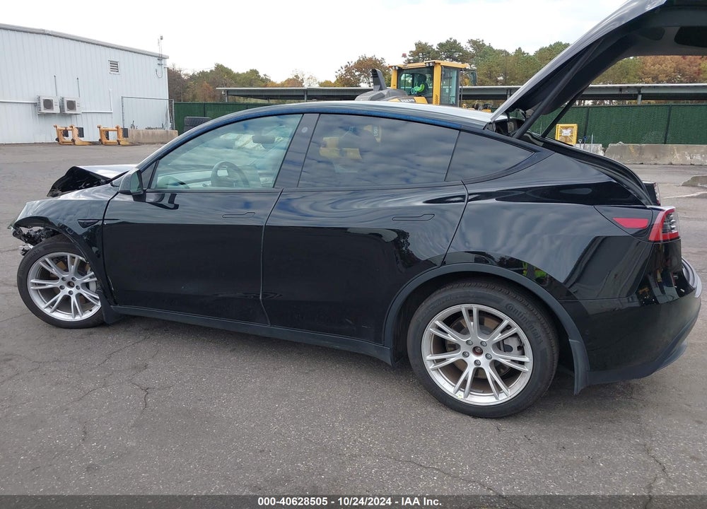 2021 TESLA MODEL Y LONG RANGE DUAL MOTOR ALL-WHEEL DRIVE VIN: 5YJYGDEE7MF259179