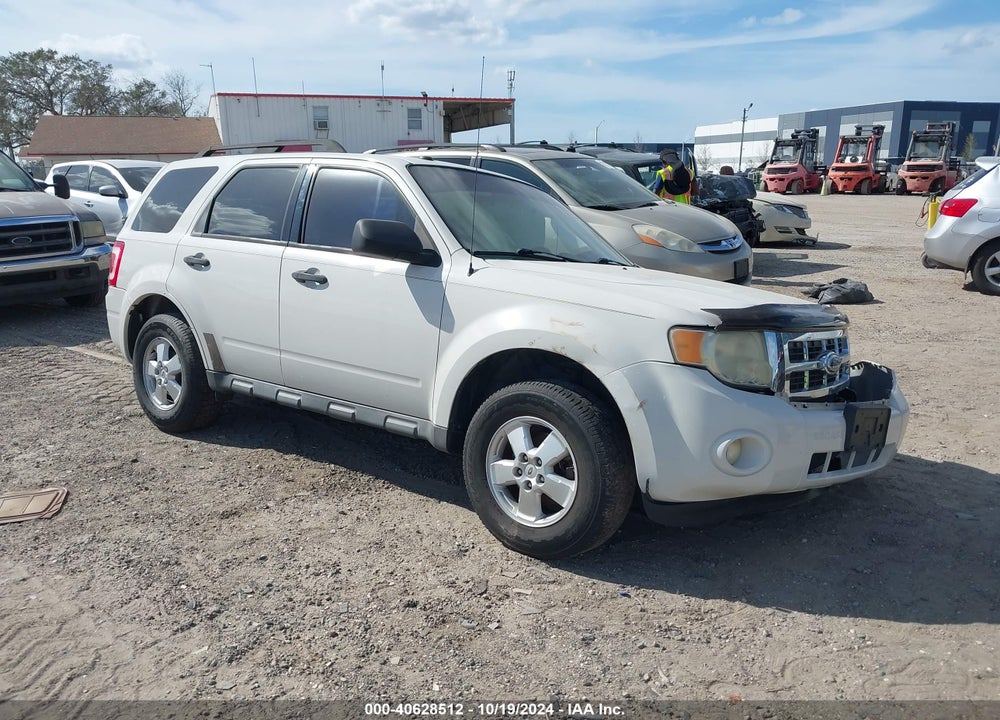 2010 FORD ESCAPE XLT VIN: 1FMCU0DG2AKC52309