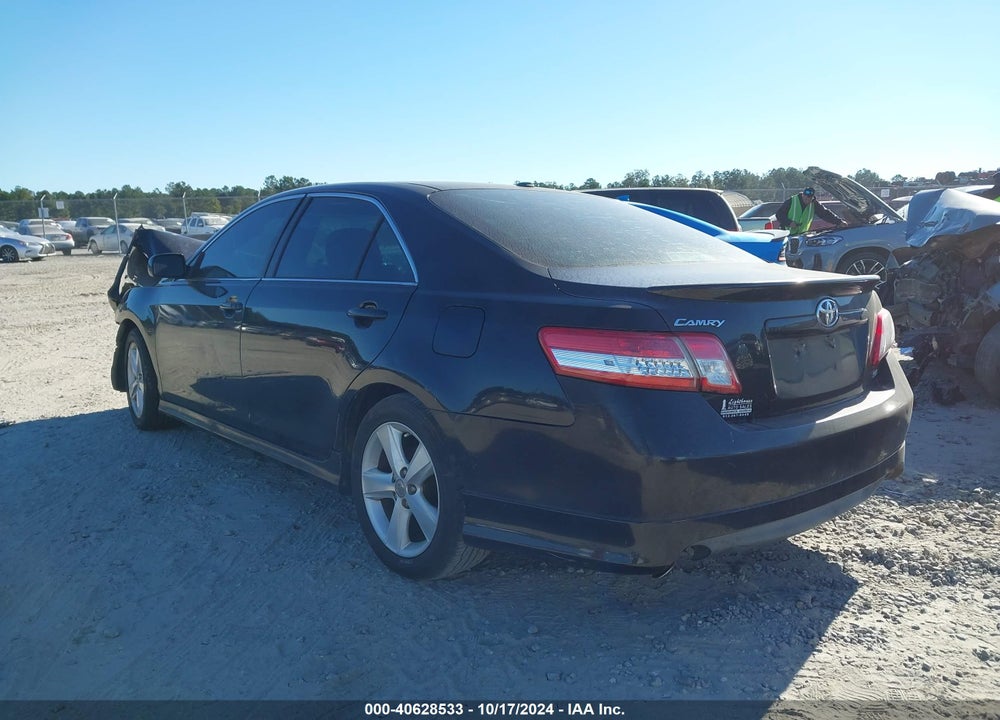 2011 TOYOTA CAMRY SE VIN: 4T1BF3EK7BU225719