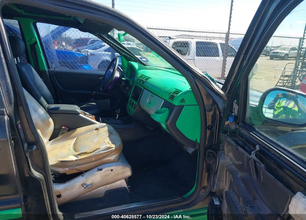1999 MERCEDES-BENZ ML 320 VIN: 4JGAB54E3XA091881