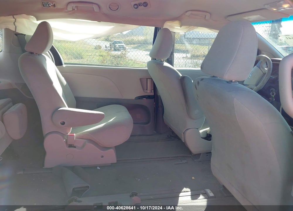 2013 TOYOTA SIENNA L V6 7 PASSENGER VIN: 5TDZK3DC7DS373157