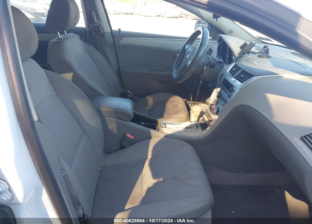 2011 CHEVROLET MALIBU LS VIN: 1G1ZB5E15BF368277