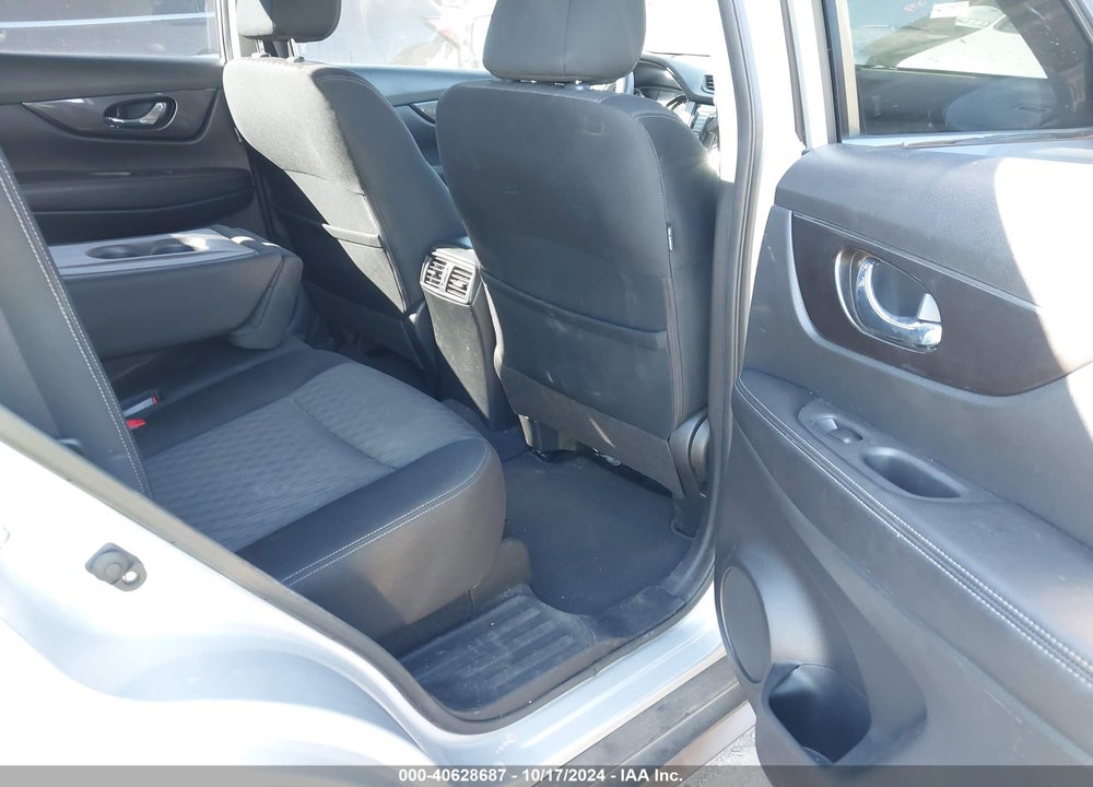 2020 NISSAN ROGUE SV FWD VIN: JN8AT2MT1LW001093