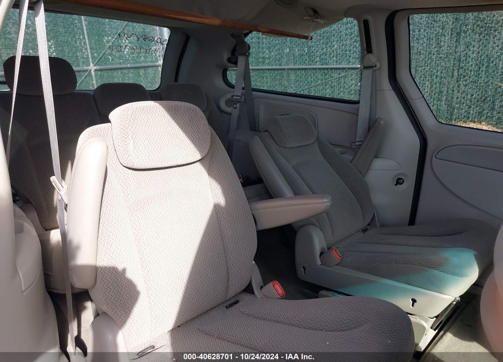 2006 DODGE GRAND CARAVAN SE VIN: 1D4GP24R16B551861