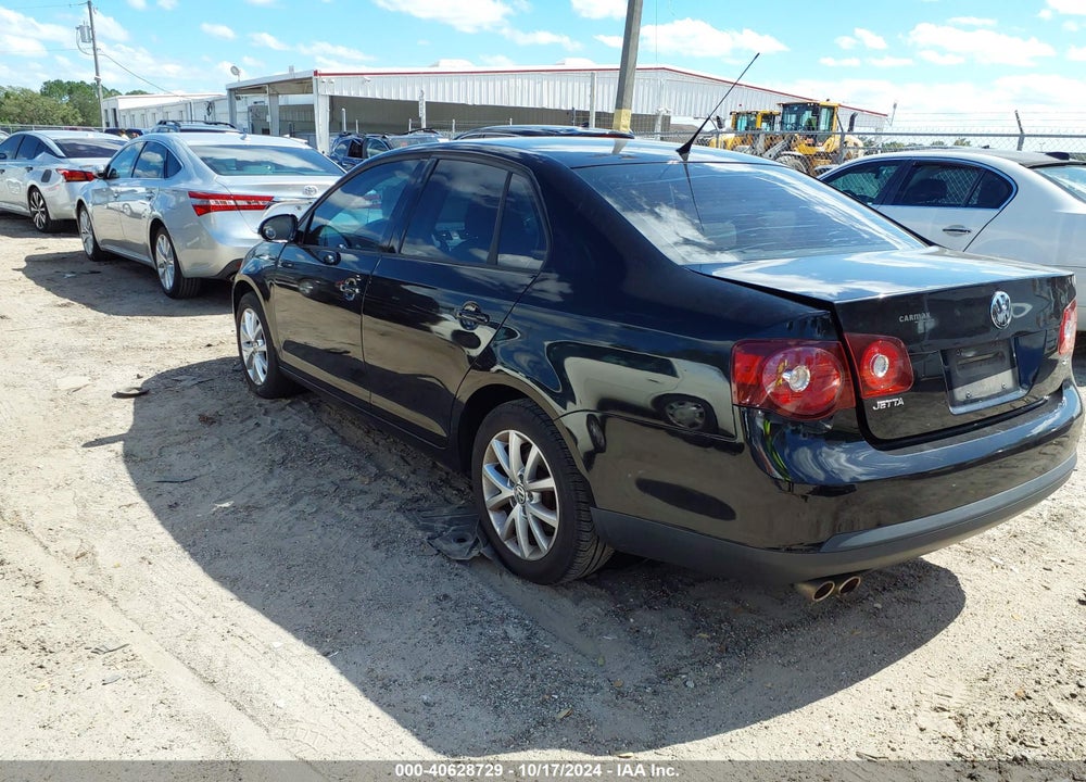 2010 VOLKSWAGEN JETTA LIMITED EDITION VIN: 3VWRX7AJ4AM135349