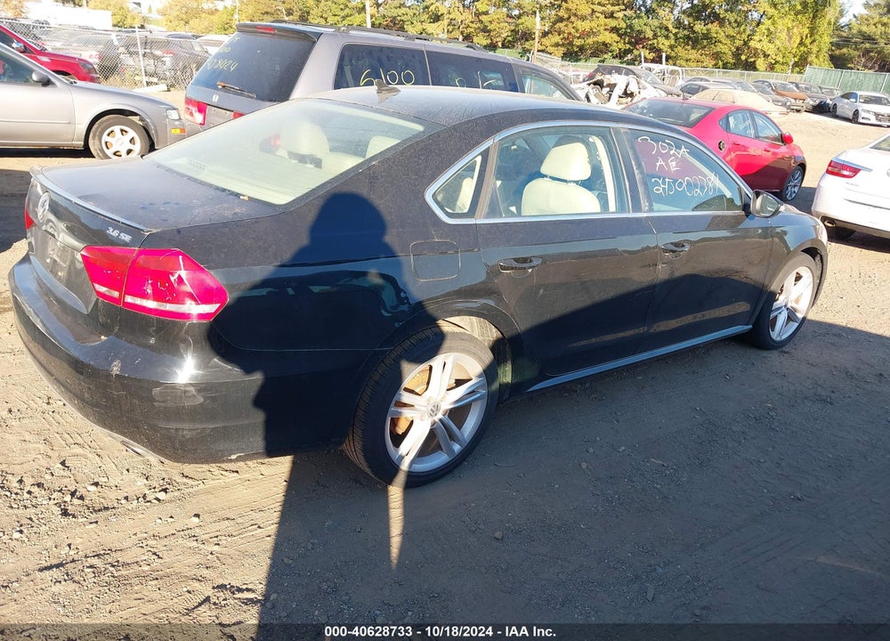 2012 VOLKSWAGEN PASSAT 3.6L V6 SE VIN: 1VWBM7A36CC068785