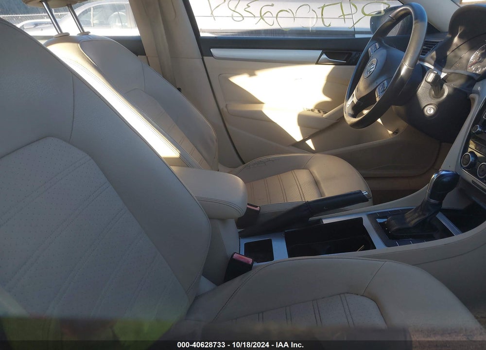 2012 VOLKSWAGEN PASSAT 3.6L V6 SE VIN: 1VWBM7A36CC068785