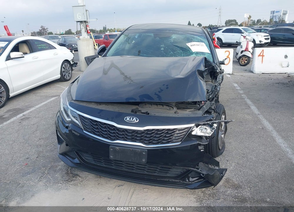 2019 KIA OPTIMA LX VIN: 5XXGT4L38KG337052