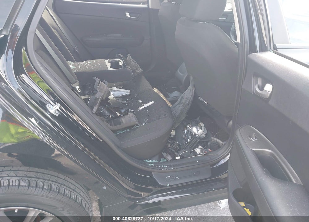 2019 KIA OPTIMA LX VIN: 5XXGT4L38KG337052