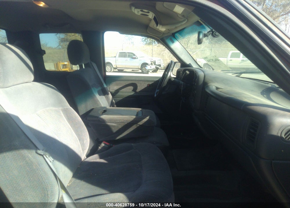 1999 CHEVROLET SILVERADO 1500 LS VIN: 2GCEK19T7X1262941