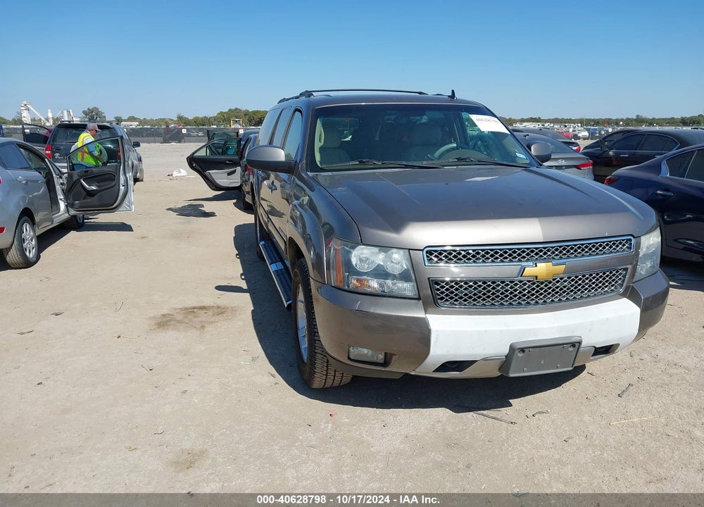 2012 CHEVROLET SUBURBAN 1500 LT VIN: 1GNSCJE09CR139744