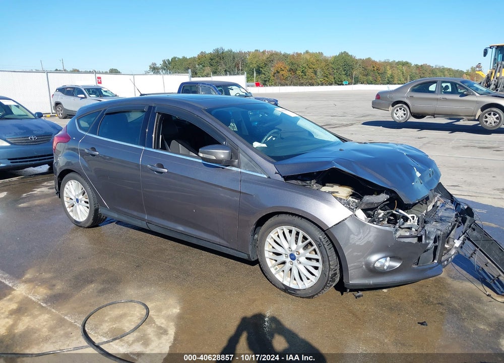 2014 FORD FOCUS TITANIUM VIN: 1FADP3N2XEL458245