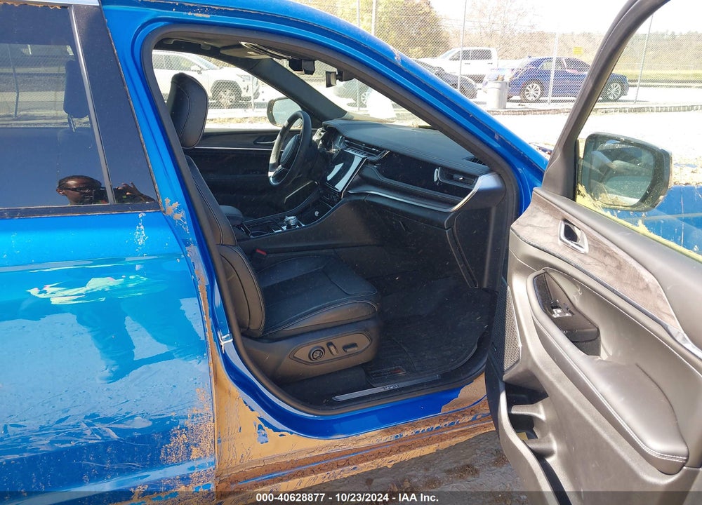 2023 JEEP GRAND CHEROKEE L OVERLAND 4X4 VIN: 1C4RJKDGXP8754512