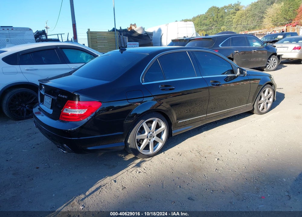 2014 MERCEDES-BENZ C 300 LUXURY 4MATIC/SPORT 4MATIC VIN: WDDGF8AB1EG251058