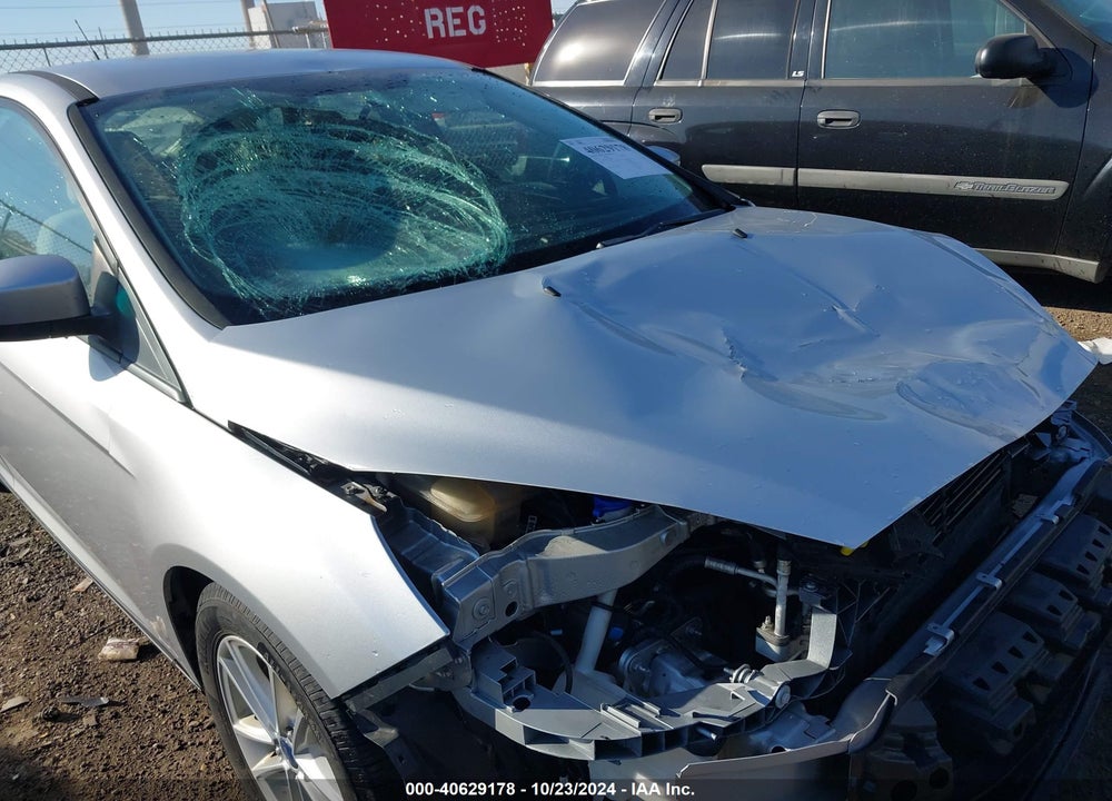 2018 FORD FOCUS SE VIN: 1FADP3K28JL315406