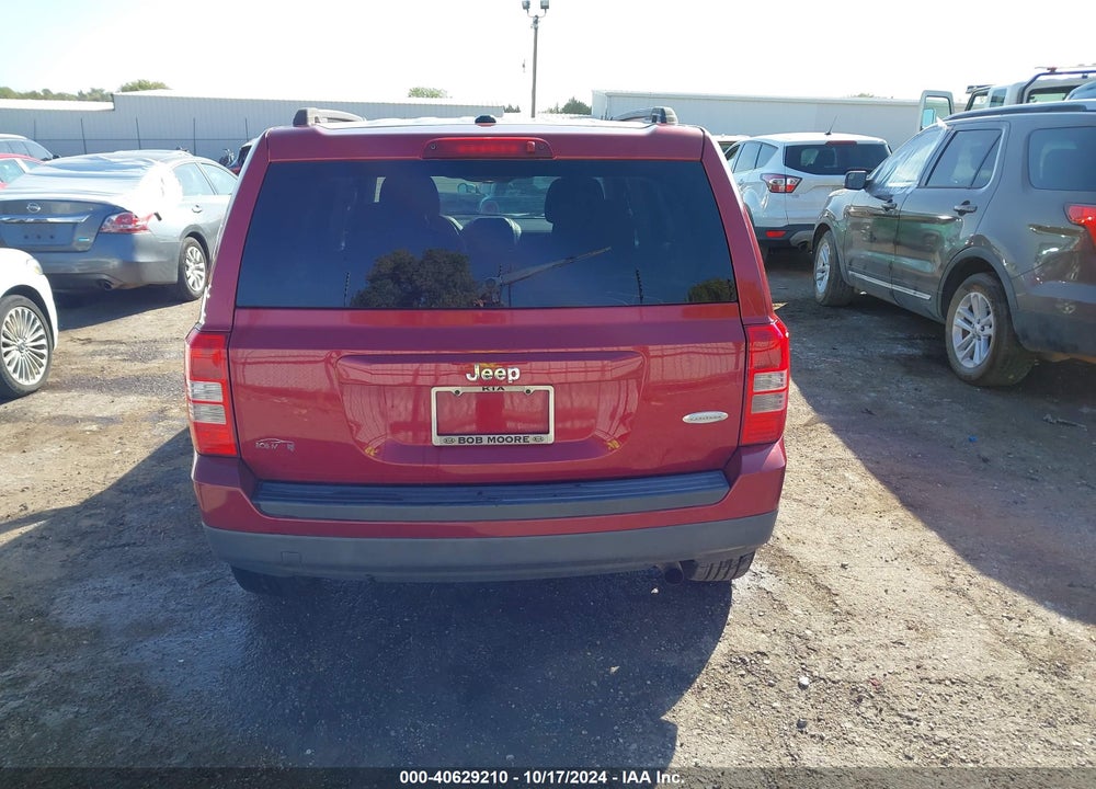 2015 JEEP PATRIOT LATITUDE VIN: 1C4NJPFB8FD304912