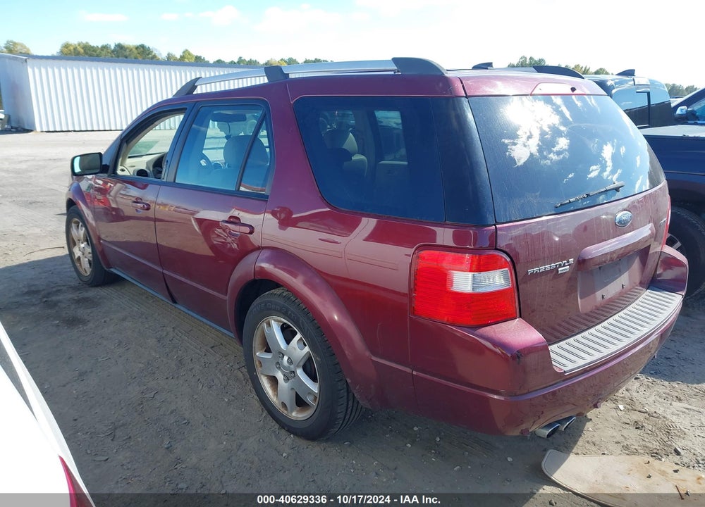 2007 FORD FREESTYLE LIMITED VIN: 1FMDK06127GA33445