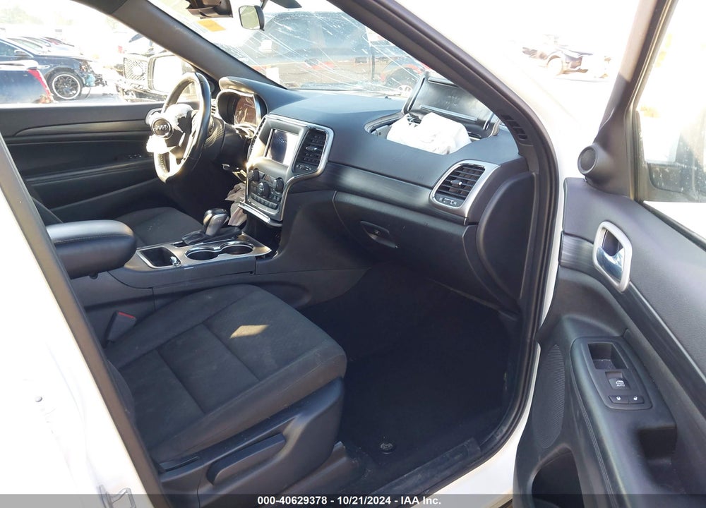2020 JEEP GRAND CHEROKEE LAREDO E 4X4 VIN: 1C4RJFAG8LC341300