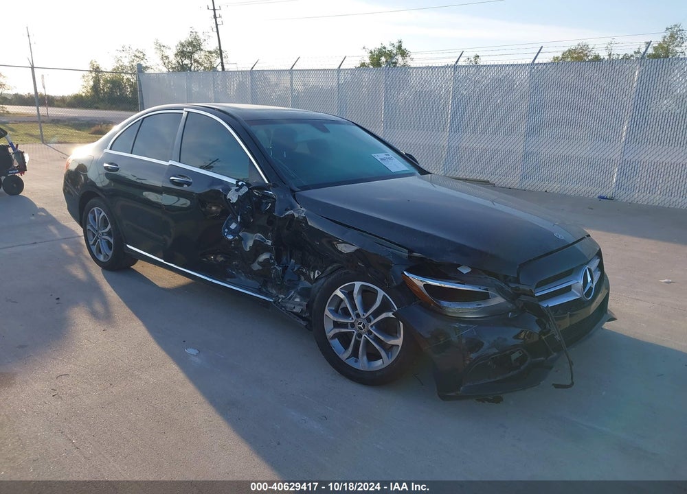 2018 MERCEDES-BENZ C 300 VIN: 55SWF4JBXJU237662
