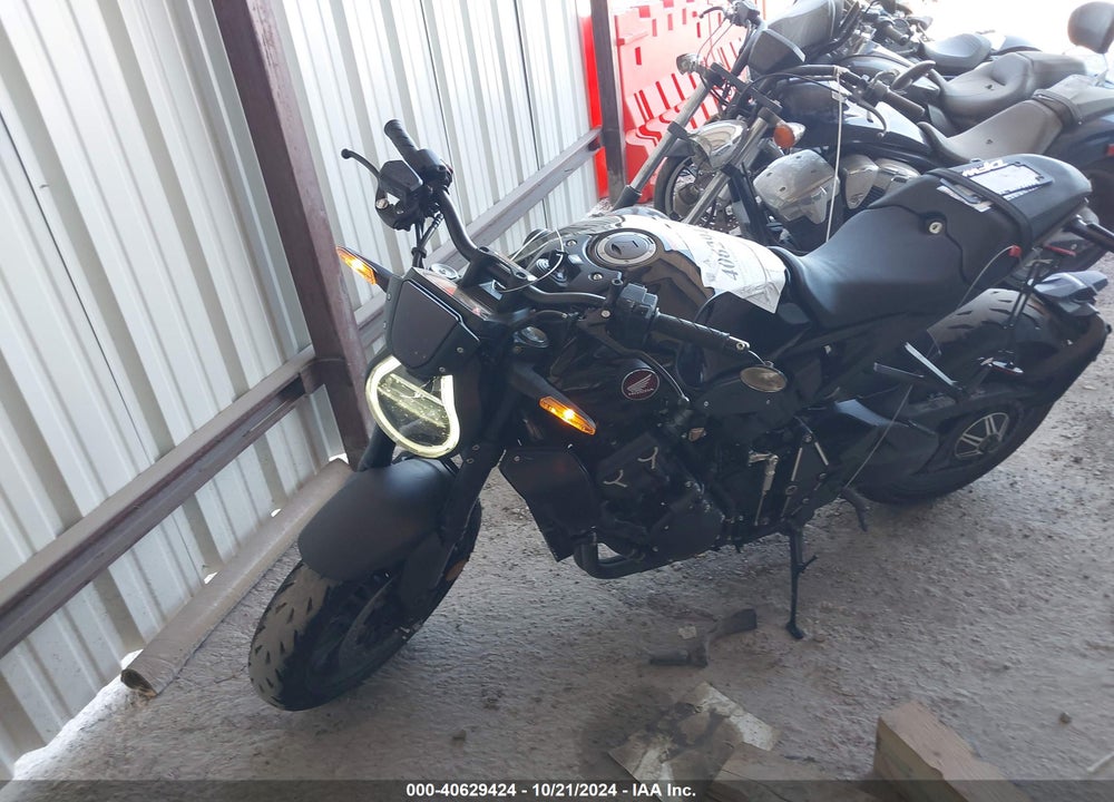 2023 HONDA CB1000 RA VIN: JH2SC8017PK500220