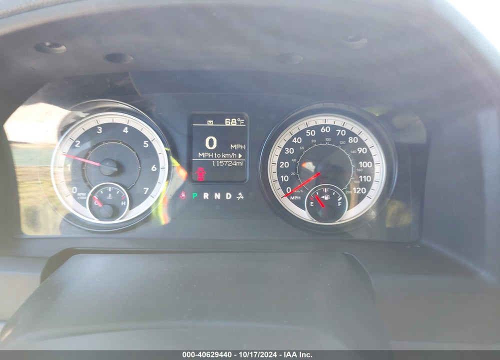 2016 RAM 1500 TRADESMAN VIN: 3C6JR6DG7GG352106