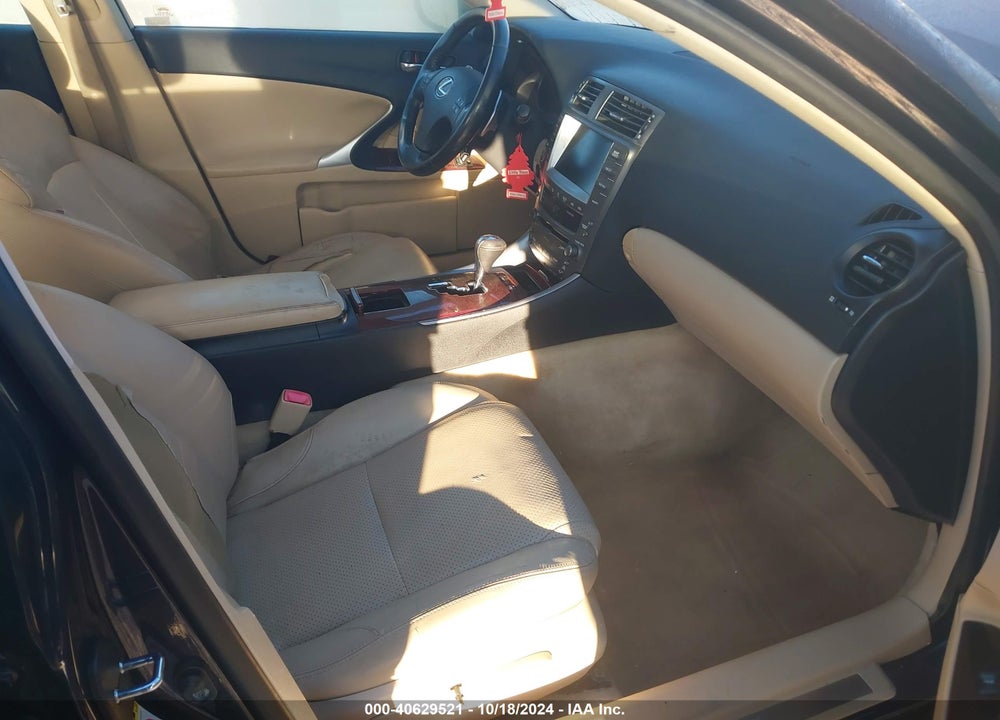 2007 LEXUS IS 250 VIN: JTHBK262572037940