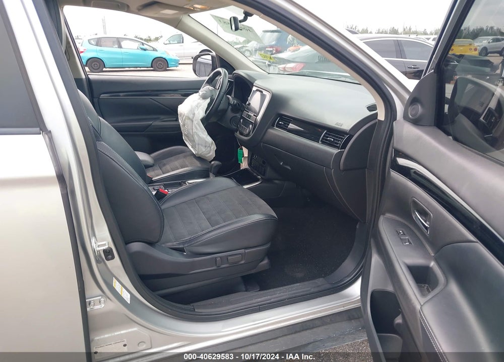 2020 MITSUBISHI OUTLANDER ES 2.4 /LE 2.4 /SE 2.4 /SEL 2.4 /SP 2.4 VIN: JA4AZ3A39LZ038048