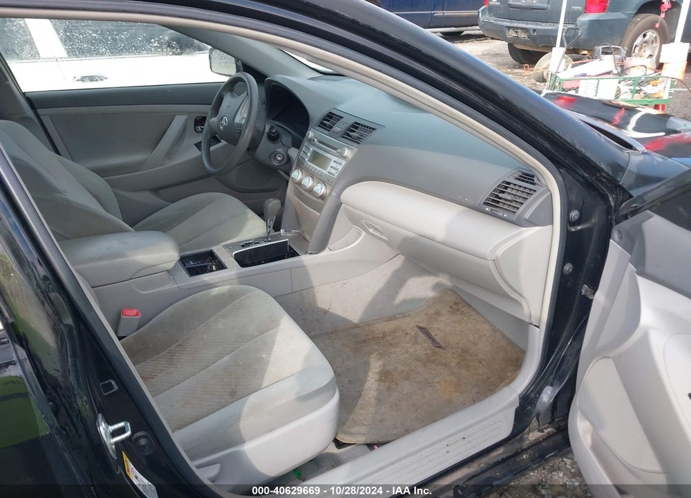 2007 TOYOTA CAMRY LE VIN: 4T1BE46K67U642053