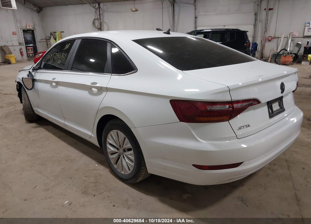 2019 VOLKSWAGEN JETTA 1.4T R-LINE/1.4T S/1.4T SE VIN: 3VWC57BU2KM112402