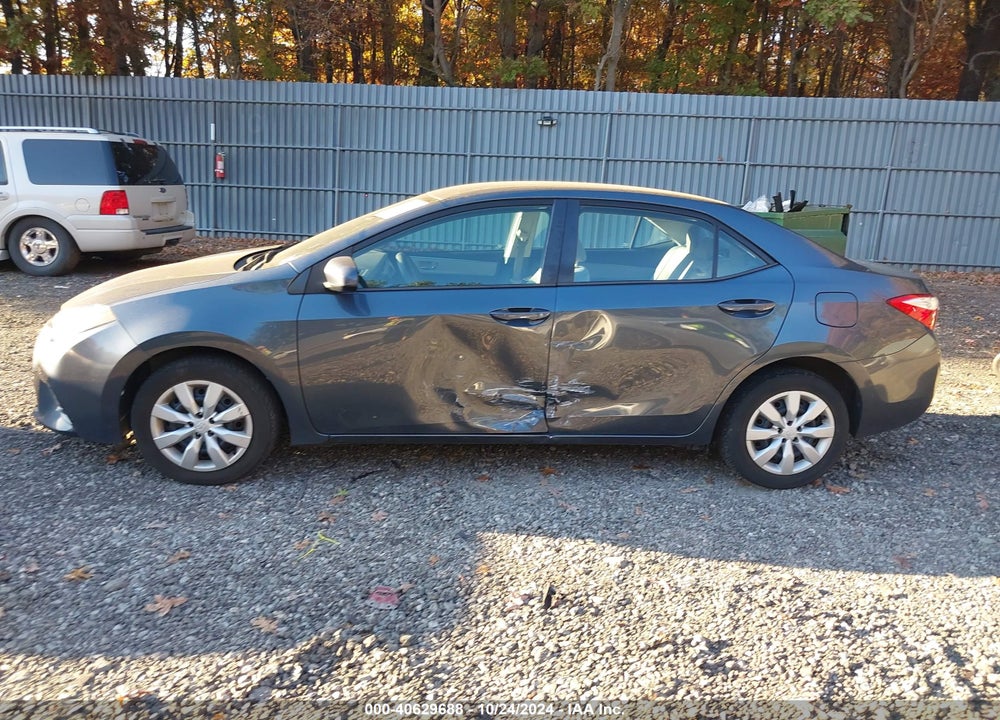 2015 TOYOTA COROLLA LE VIN: 2T1BURHE3FC461810