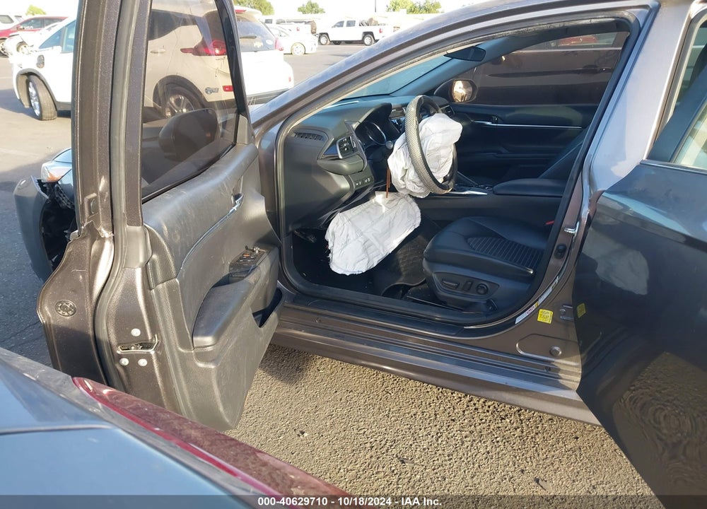 2019 TOYOTA CAMRY SE VIN: 4T1B11HK3KU166148