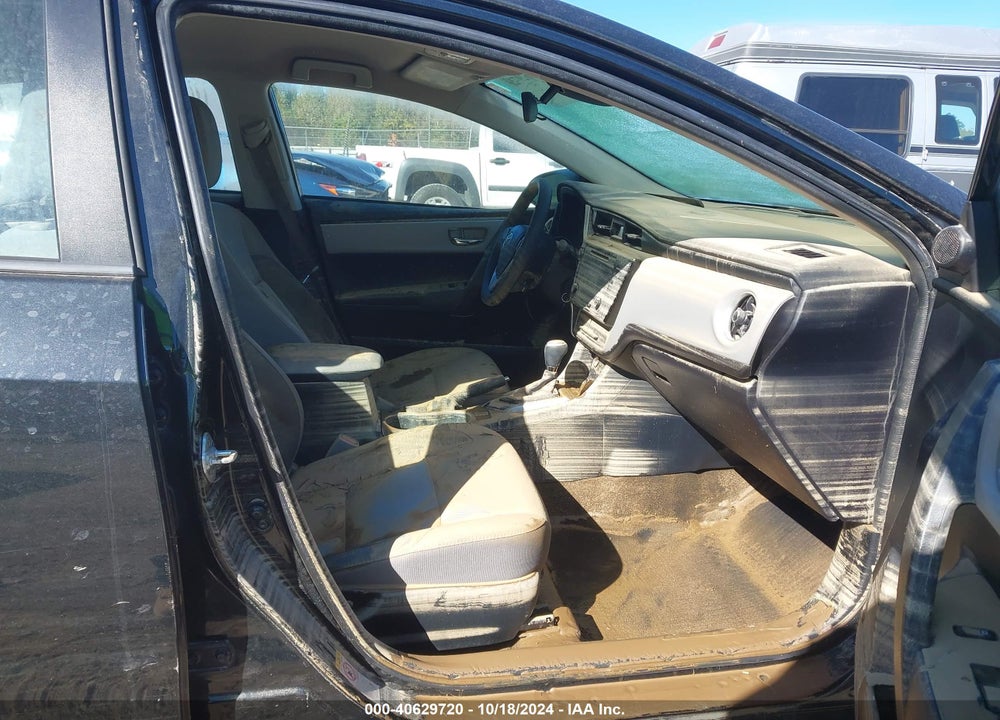 2017 TOYOTA COROLLA LE VIN: 2T1BURHE0HC783856