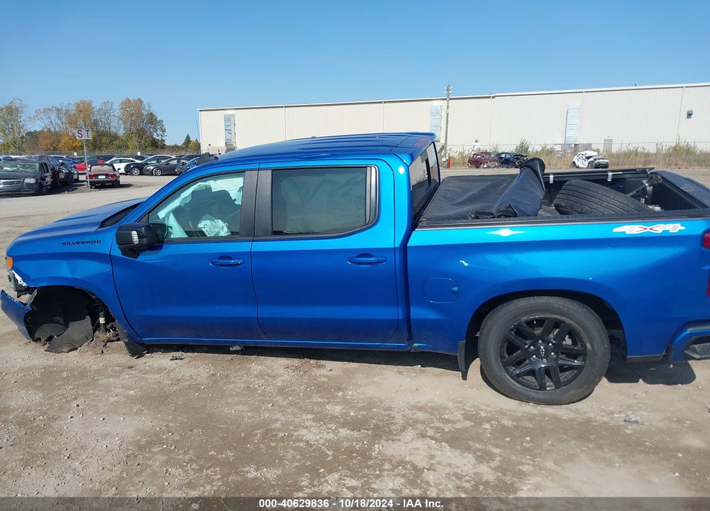 2022 CHEVROLET SILVERADO 1500 4WD SHORT BED RST VIN: 3GCUDEED4NG524821