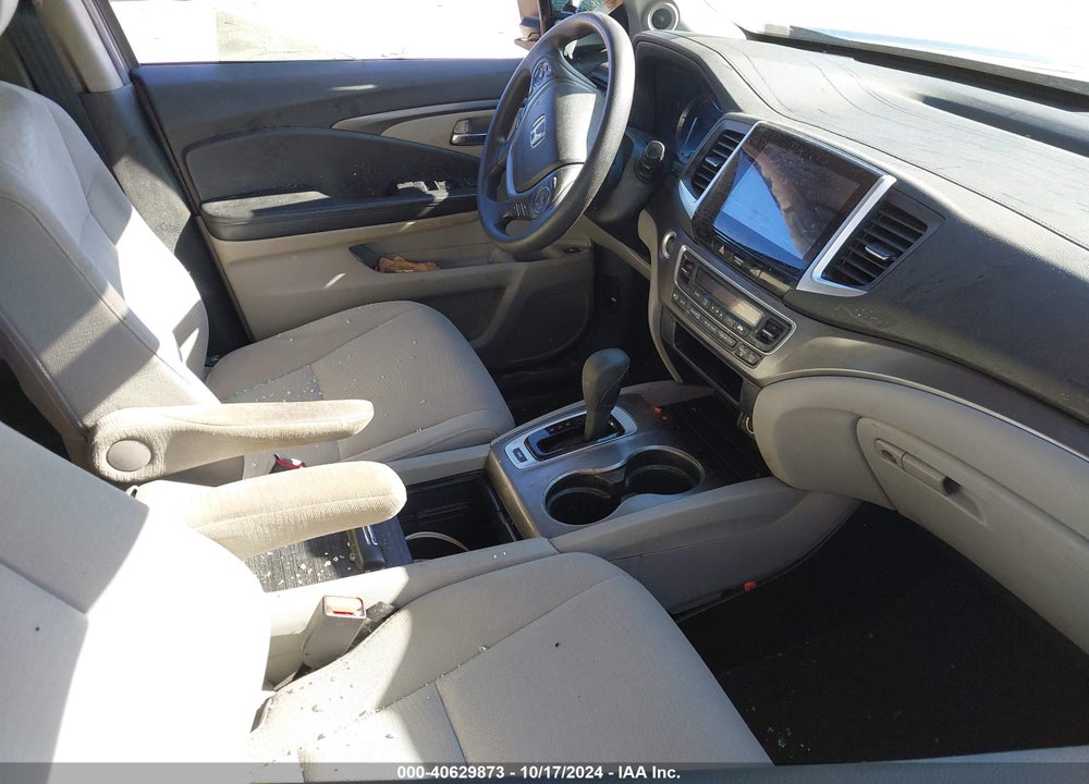 2017 HONDA PILOT EX VIN: 5FNYF5H31HB045166