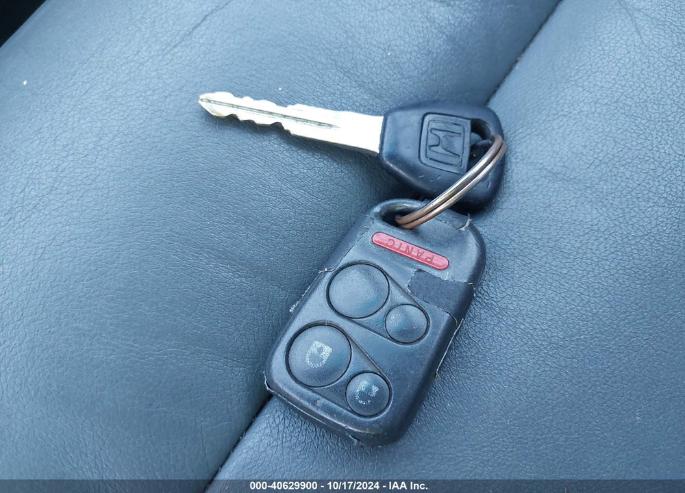 2002 HONDA ODYSSEY EX-L VIN: 5FNRL18062B036899
