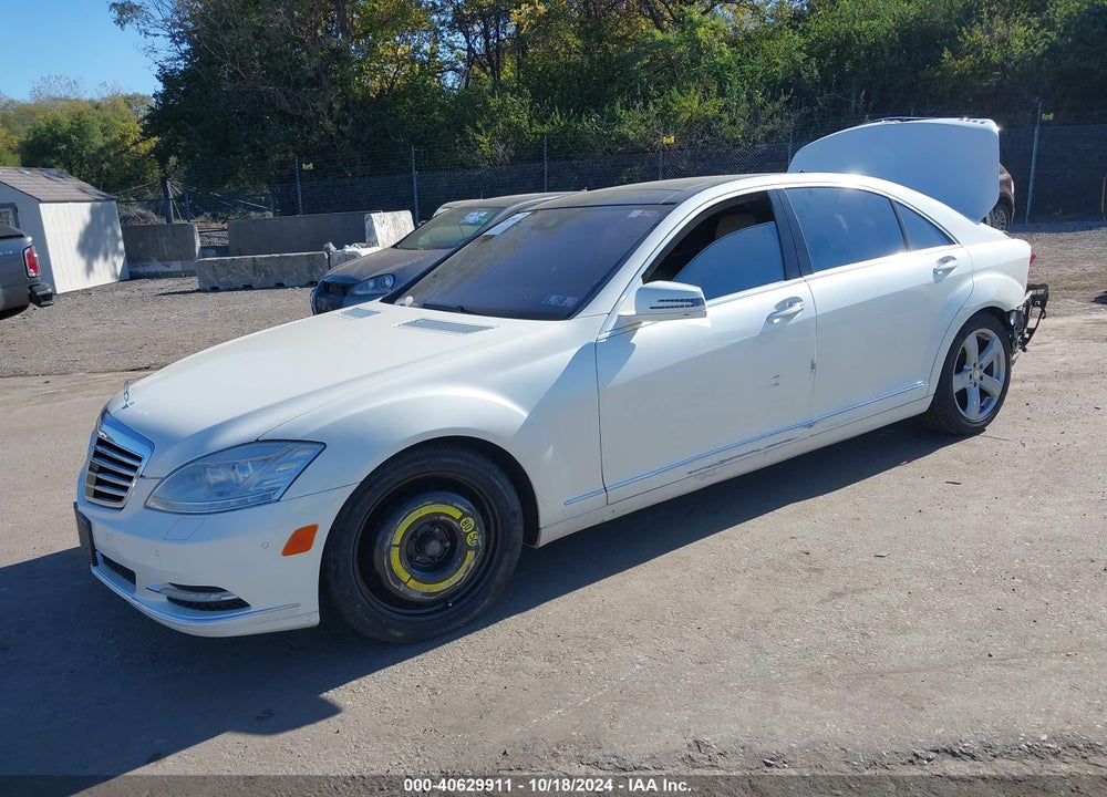 2011 MERCEDES-BENZ S 550 VIN: WDDNG7BB6BA367156