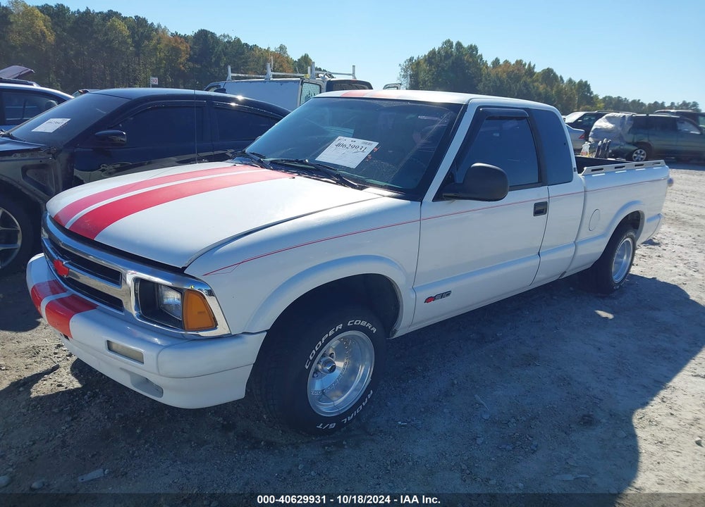 1994 CHEVROLET S TRUCK S10 VIN: 1GCCS19Z5R8210400