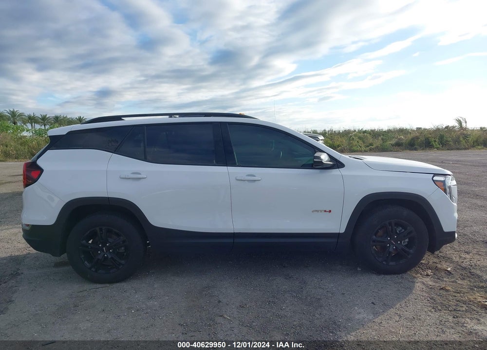 2024 GMC TERRAIN AWD AT4 VIN: 3GKALYEG9RL115846