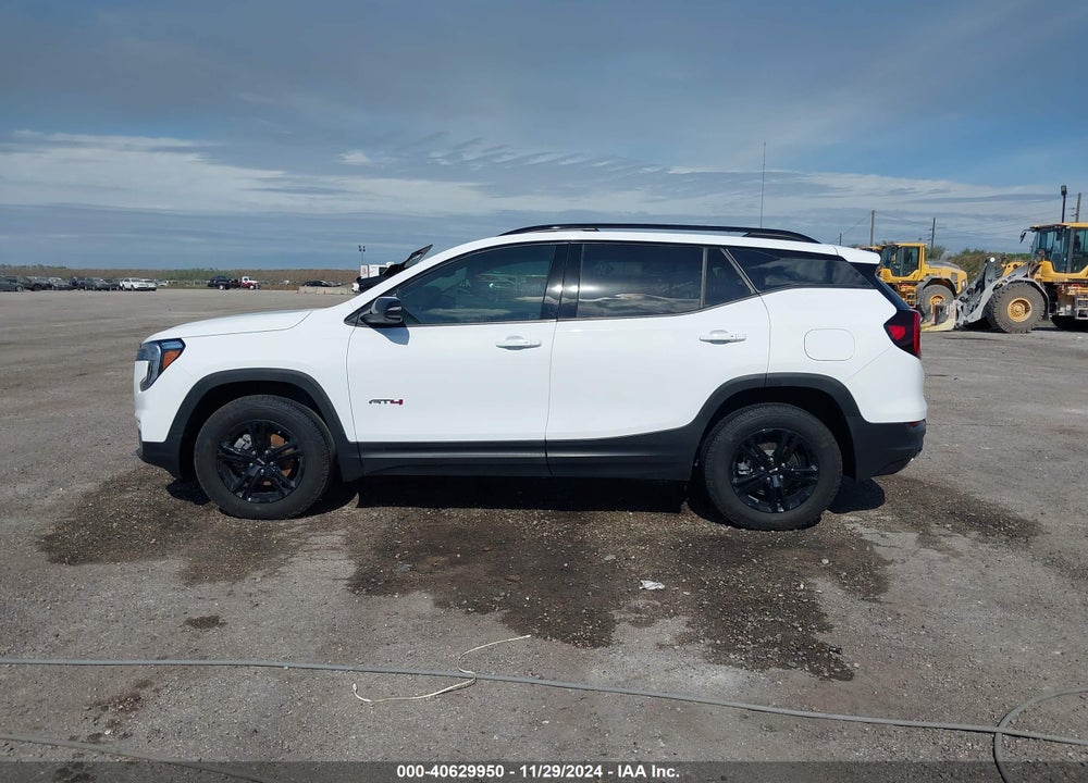 2024 GMC TERRAIN AWD AT4 VIN: 3GKALYEG9RL115846