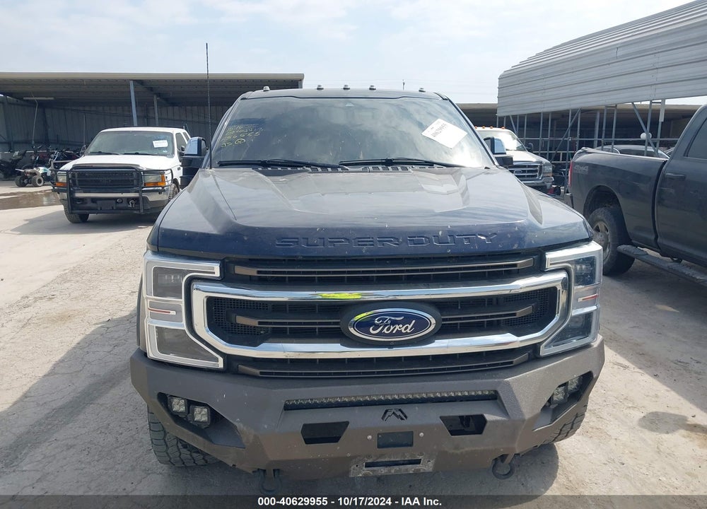 2022 FORD F-350 KING RANCH VIN: 1FT8W3BT0NEF56555