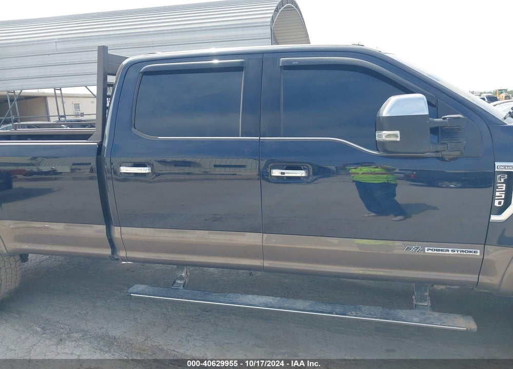 2022 FORD F-350 KING RANCH VIN: 1FT8W3BT0NEF56555
