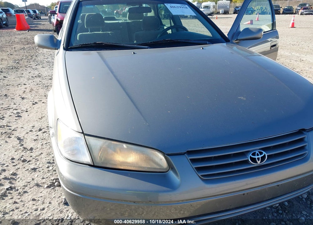 1999 TOYOTA CAMRY LE VIN: 4T1BG22K3XU474800