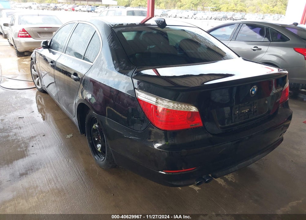 2008 BMW 528I VIN: WBANU53588C113782