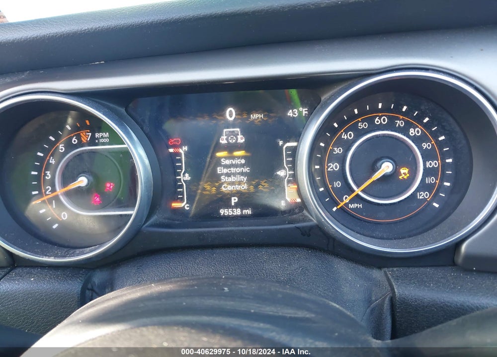 2018 JEEP WRANGLER UNLIMITED SPORT S 4X4 VIN: 1C4HJXDG3JW290197